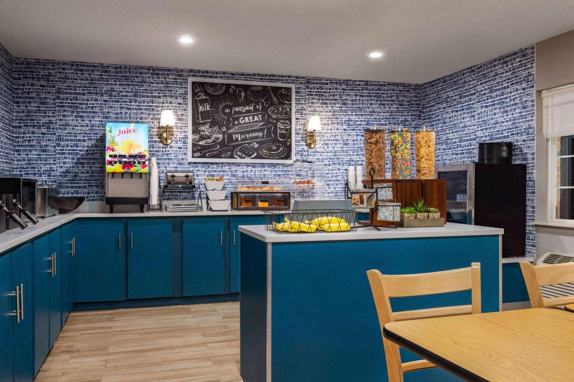 Inn Americinn By Wyndham Williamsburg